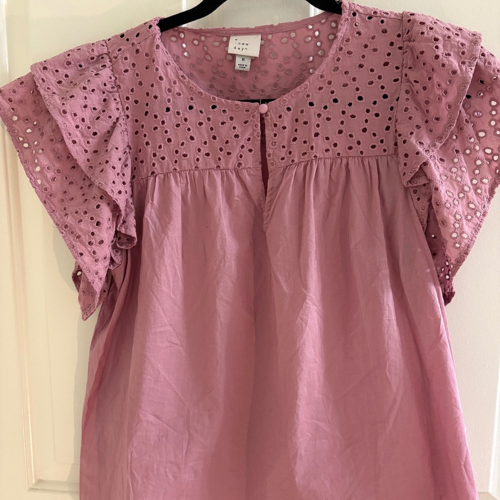 A New Day Eyelet Flutter Sleeve Blouse – Dusty Rose – Size M